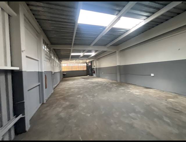 129M² WAREHOUSE TO LET IN SEBENZA